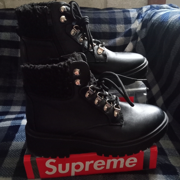 Top Moda Heeled Boots - Picture 2 of 10